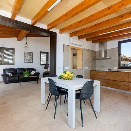 Yourhouse Cas Padri * Muro